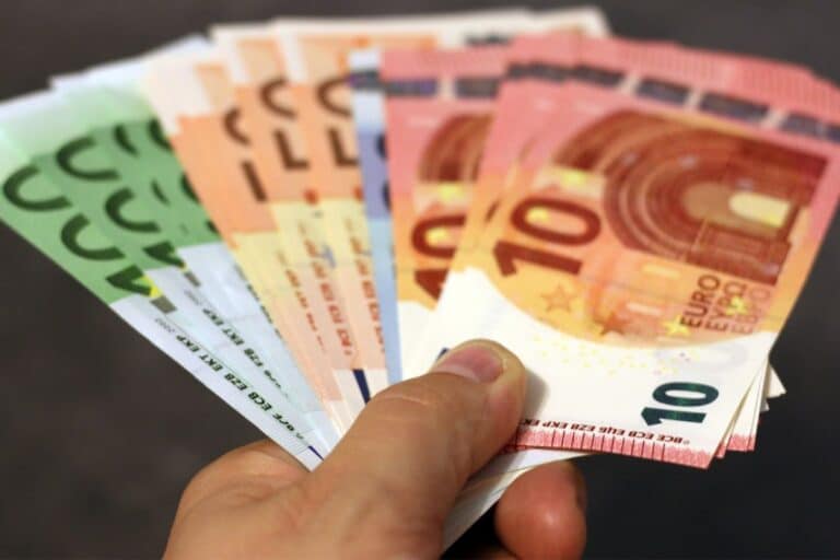 billets de 5, 10, 20, 50, 100 euros vont disparaître
